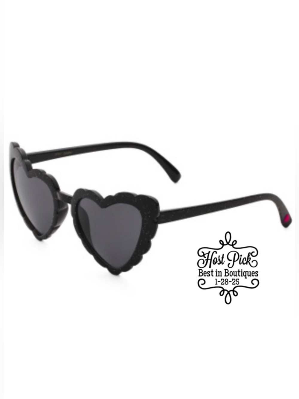 BETSEY JOHNSON True To Heart Sunglasses Black Cat Eye Scalloped Heart Shape NWT